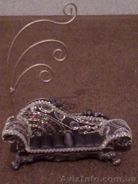 Продается декоративный диванчик для хранения-размещения ювелирных изделий. Разме - <ro>Изображение</ro><ru>Изображение</ru> #1, <ru>Объявление</ru> #443599