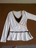 Продается белая  туника и комбинезон, по цене 50 грн.  за вещь. Состояние хороше - <ro>Изображение</ro><ru>Изображение</ru> #1, <ru>Объявление</ru> #301686