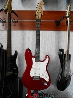 Электрогитара Phil Pro ML-STA/3 Супер Экономный вариант - <ro>Изображение</ro><ru>Изображение</ru> #1, <ru>Объявление</ru> #1337985