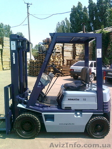 купить погрузчик Коматсу в Киеве на 1 тонну