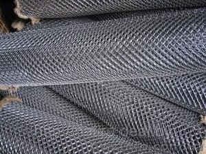 Сетка рабица от производителя оцинкованная и черная