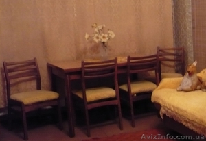 Продам стол со стульями для гостиной - <ro>Изображение</ro><ru>Изображение</ru> #1, <ru>Объявление</ru> #1326725