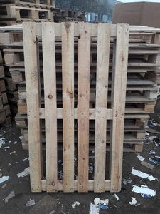 Продам поддоны деревянные,  дрова