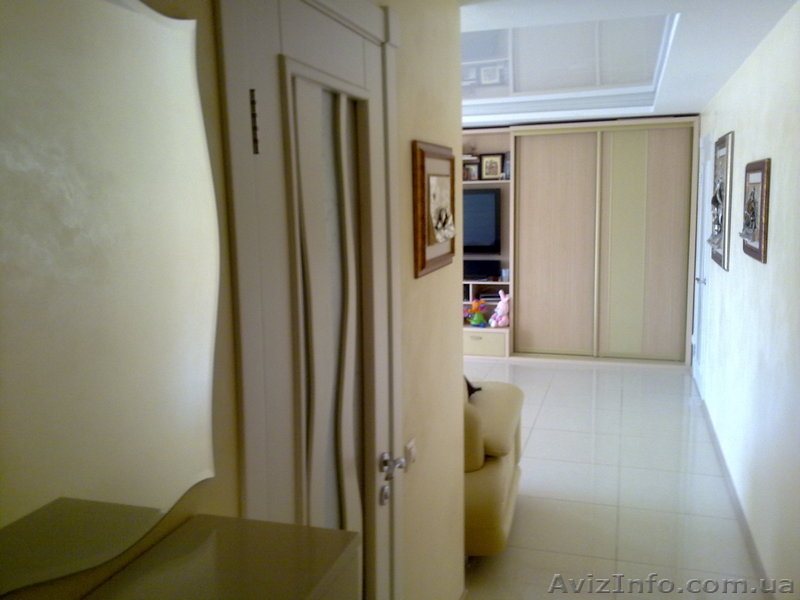 Продам отличную квартиру в центре - <ro>Изображение</ro><ru>Изображение</ru> #2, <ru>Объявление</ru> #186136