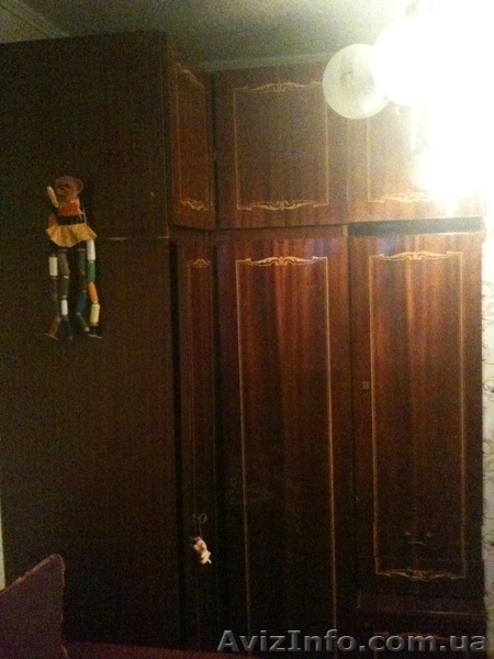 Продам стенку б/у, длина 4 м, высота 2 м, 5 секций - <ro>Изображение</ro><ru>Изображение</ru> #1, <ru>Объявление</ru> #254389