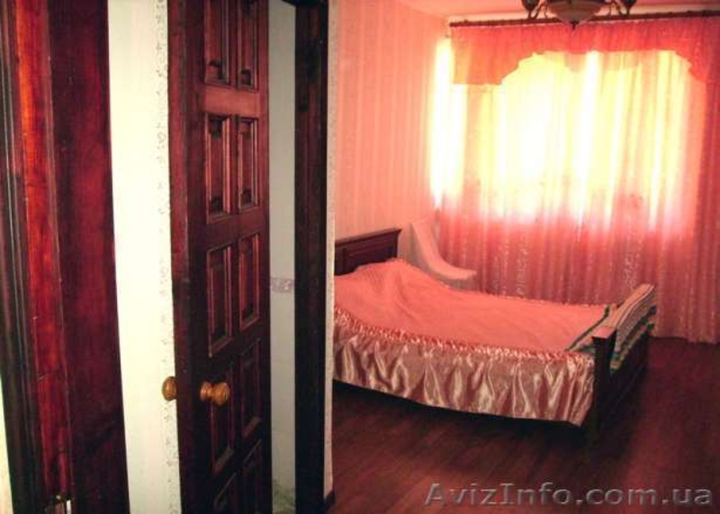 Аренда 2-х этажного коттеджа возле озера для отдыха и проведения корпоративных м - <ro>Изображение</ro><ru>Изображение</ru> #2, <ru>Объявление</ru> #759335