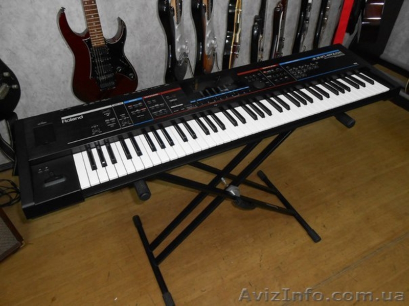 Профессиональный Синтезатор Roland Juno Stage - <ro>Изображение</ro><ru>Изображение</ru> #2, <ru>Объявление</ru> #1337983