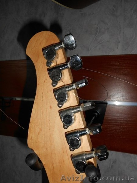 Электрогитара Phil Pro ML-STA/3 Супер Экономный вариант - <ro>Изображение</ro><ru>Изображение</ru> #4, <ru>Объявление</ru> #1337985